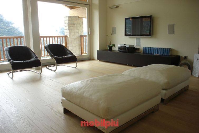 real_living_tr_2007_DSC00424